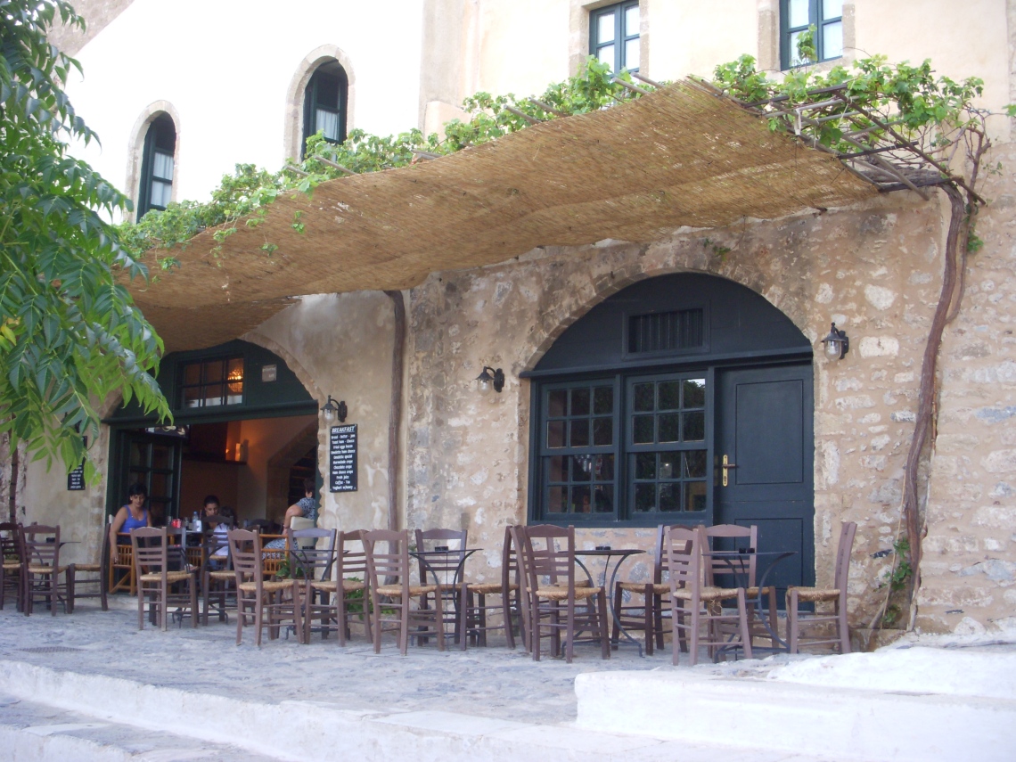 monemvasia-byzantino-hotel-cafe